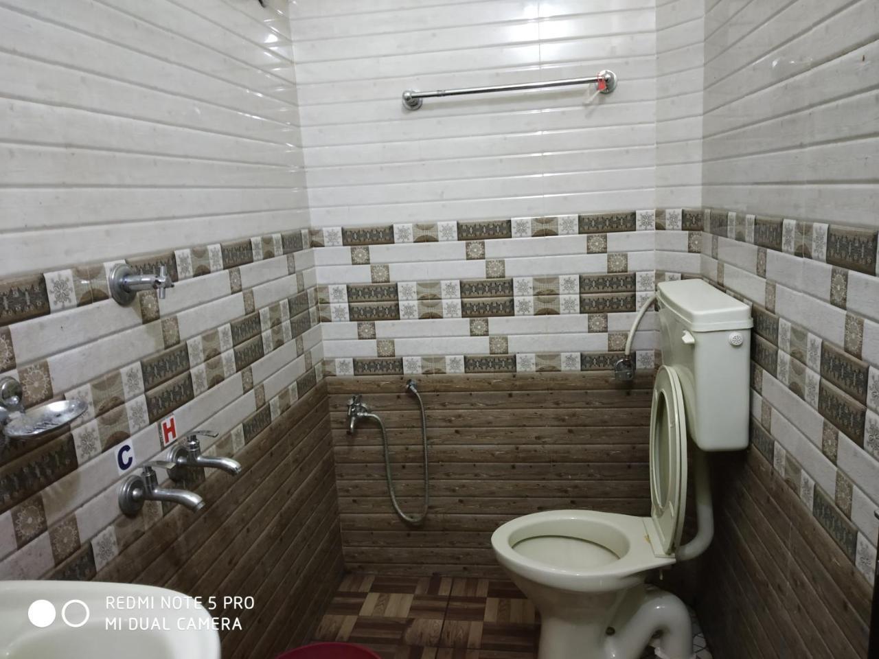 Hotel Woodlands Chottanikara Екстер'єр фото