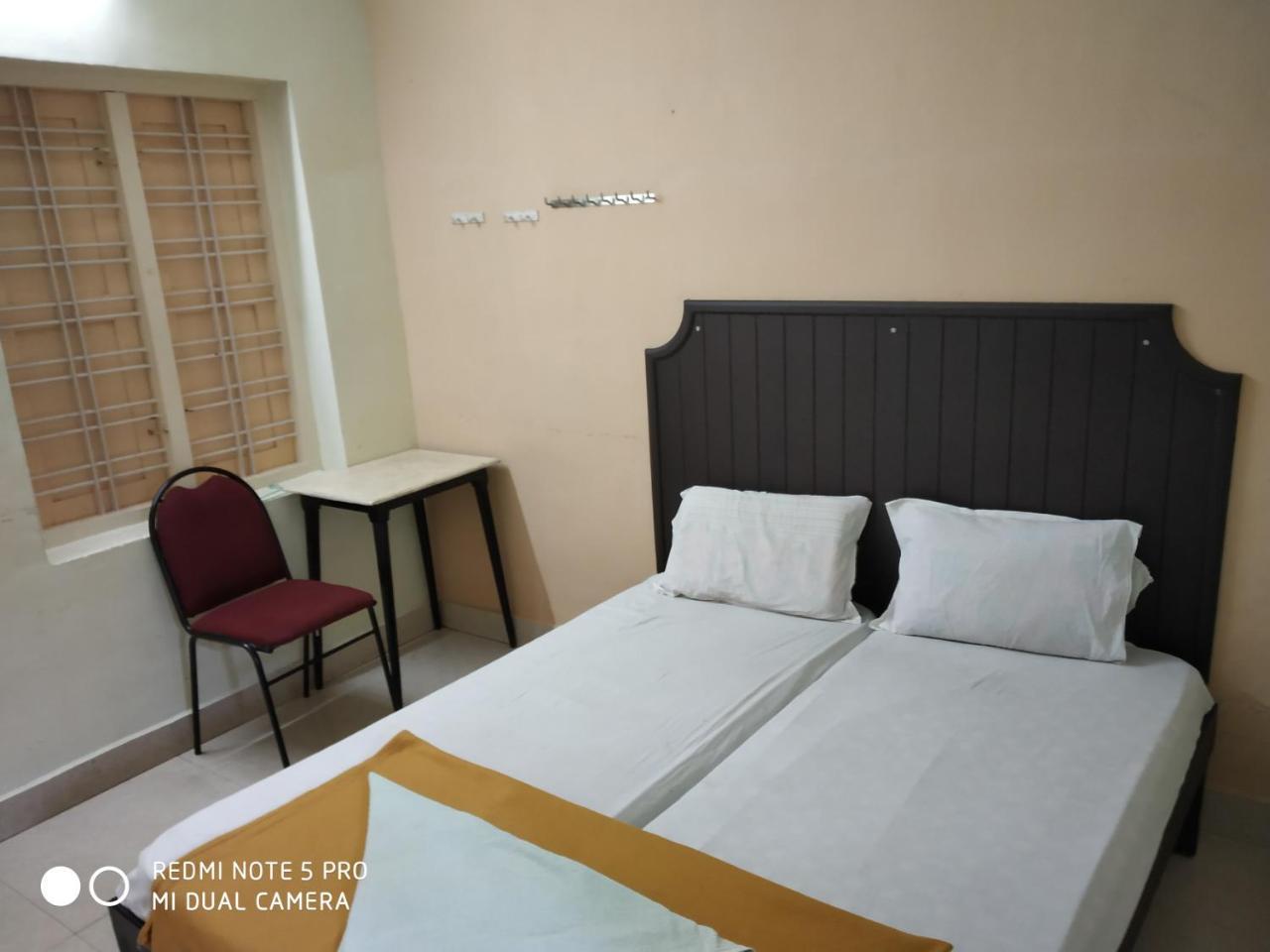 Hotel Woodlands Chottanikara Екстер'єр фото